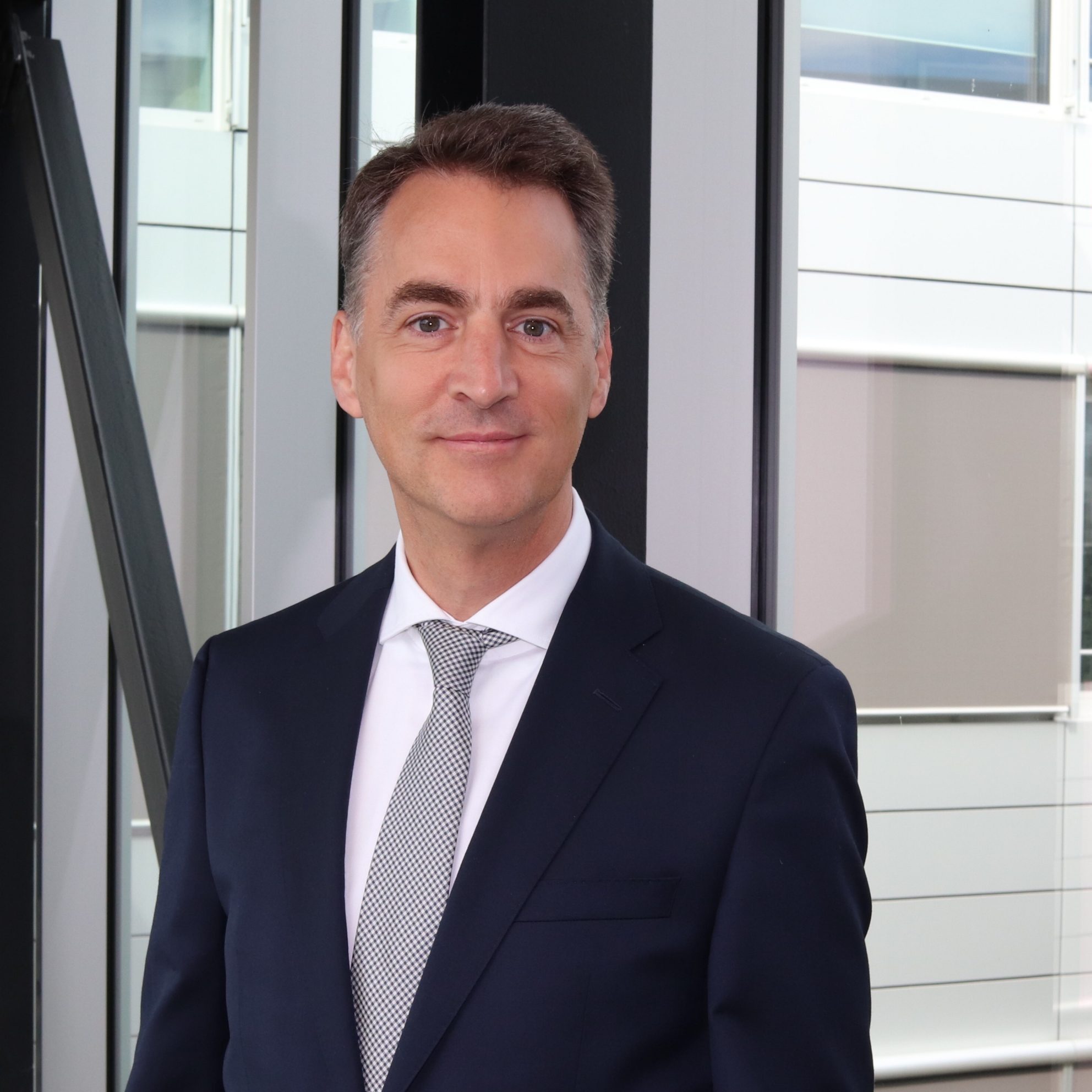 Swiss Life digitalisiert mit Xempus bAV-Service-Plattform